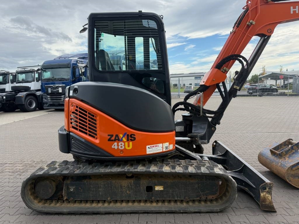 Hitachi ZX 48 U-3 CLR - Мини багер: снимка 3 Hitachi ZX 48 U-3 CLR - Мини багер: снимка 3