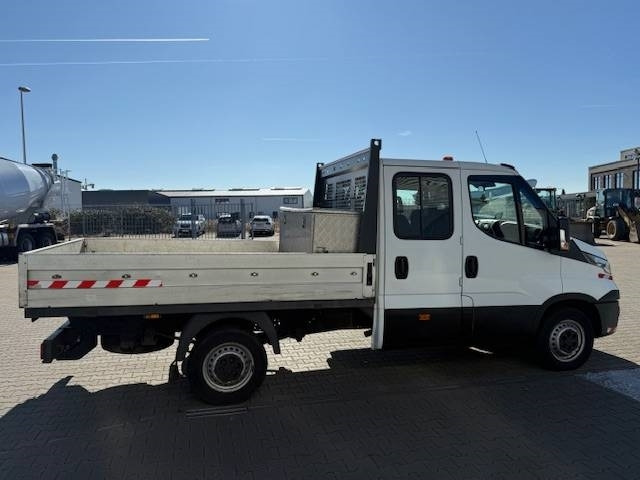 Iveco Daily 35 S12 - Товарен бус: снимка 3 Iveco Daily 35 S12 - Товарен бус: снимка 3