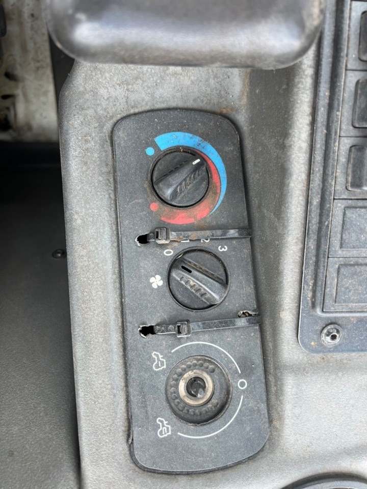 Колесен товарач Liebherr L514 Stereo: снимка 15