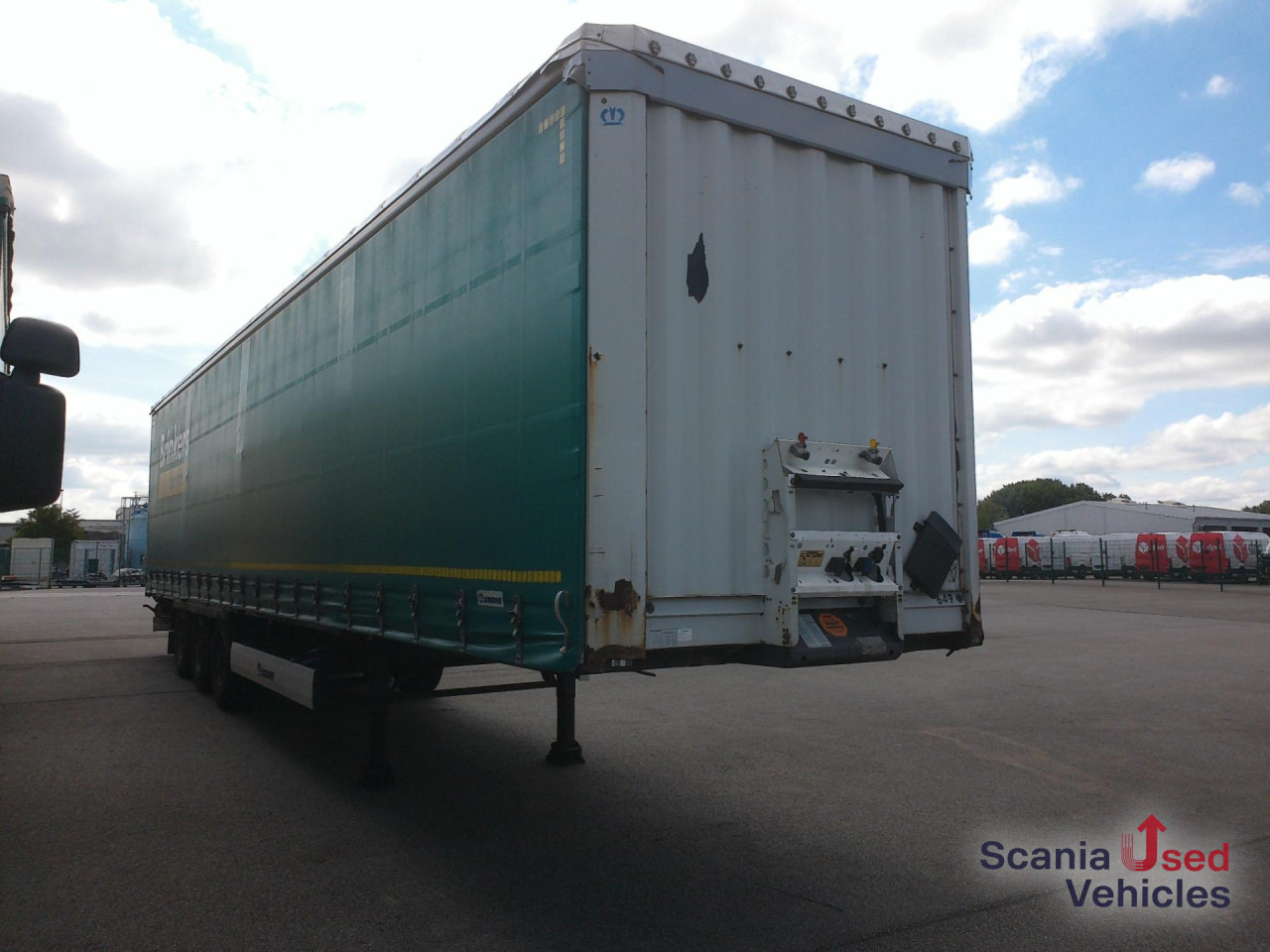 KRONE SD Curtainsider/ Schiebegardine - Брезентово полуремарке: снимка 1 KRONE SD Curtainsider/ Schiebegardine - Брезентово полуремарке: снимка 1