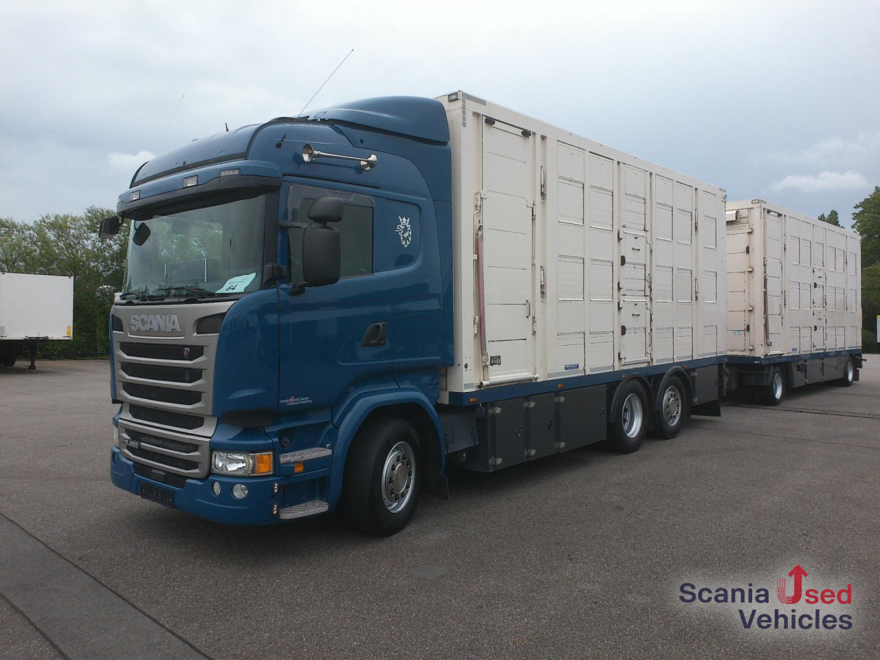 SCANIA R 450 LB6x2*4MNA - Камион за коне: снимка 1 SCANIA R 450 LB6x2*4MNA - Камион за коне: снимка 1