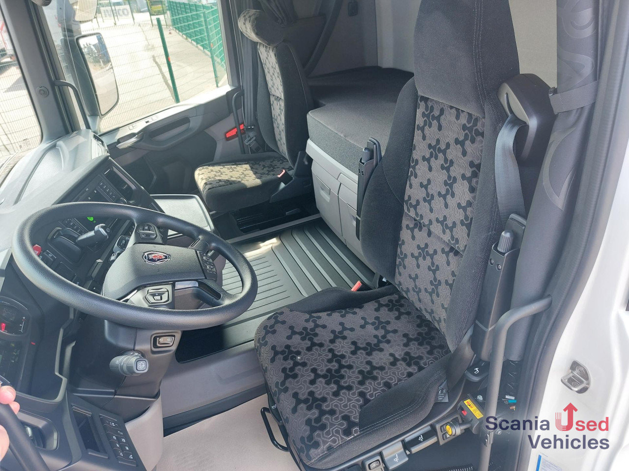 SCANIA R 450 A4x2NA - 2-Kreis-Hydraulik - Влекач: снимка 2 SCANIA R 450 A4x2NA - 2-Kreis-Hydraulik - Влекач: снимка 2