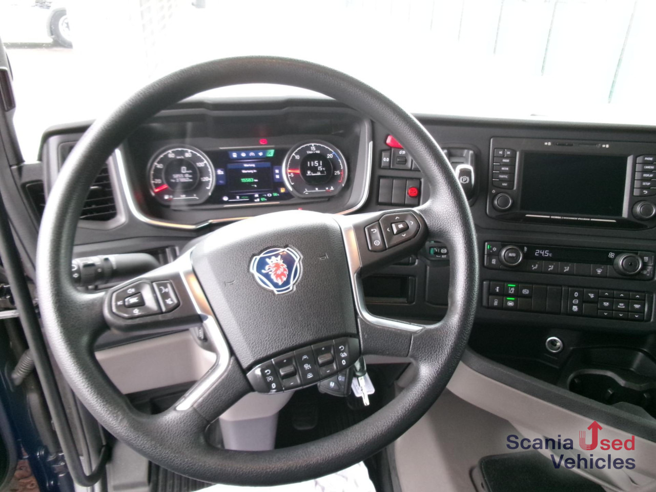 SCANIA R 450 A4x2NA - Влекач: снимка 4 SCANIA R 450 A4x2NA - Влекач: снимка 4