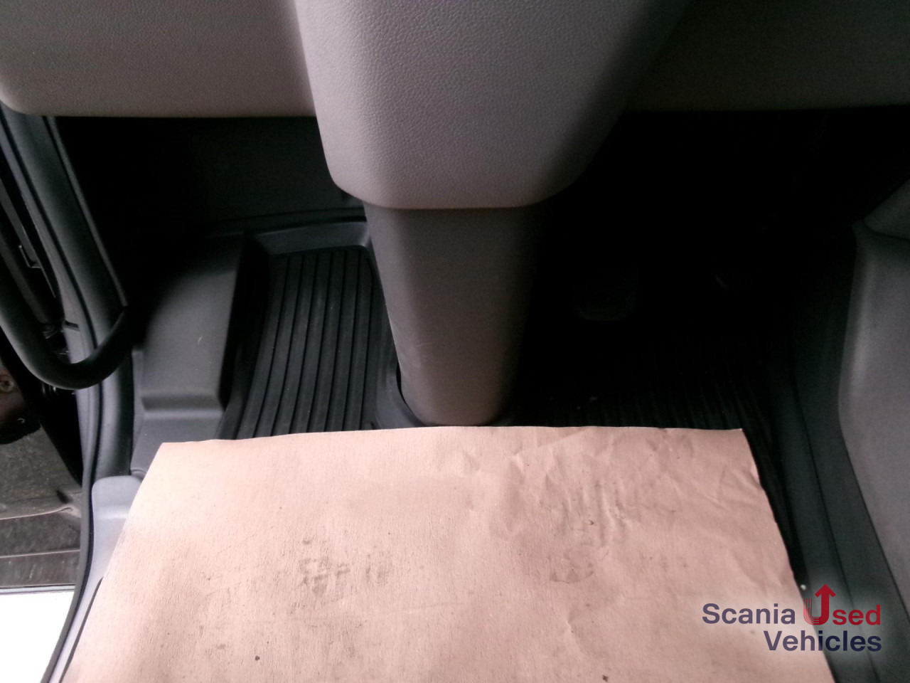 SCANIA R 450 A4x2NA - Влекач: снимка 4 SCANIA R 450 A4x2NA - Влекач: снимка 4