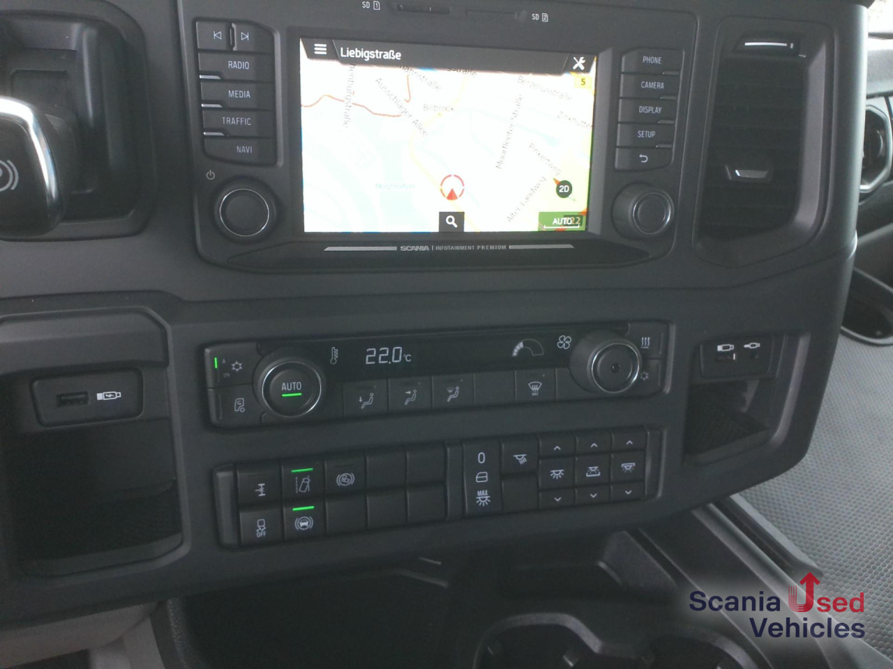 SCANIA R 460 A4X2NA - Влекач: снимка 3 SCANIA R 460 A4X2NA - Влекач: снимка 3