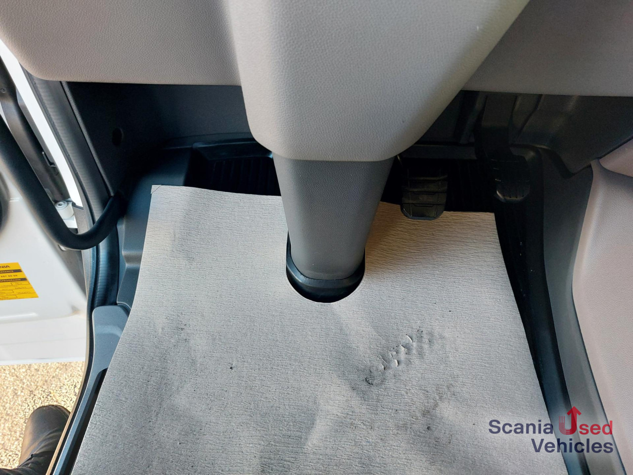 SCANIA R 460 A4x2EB - Влекач: снимка 2 SCANIA R 460 A4x2EB - Влекач: снимка 2