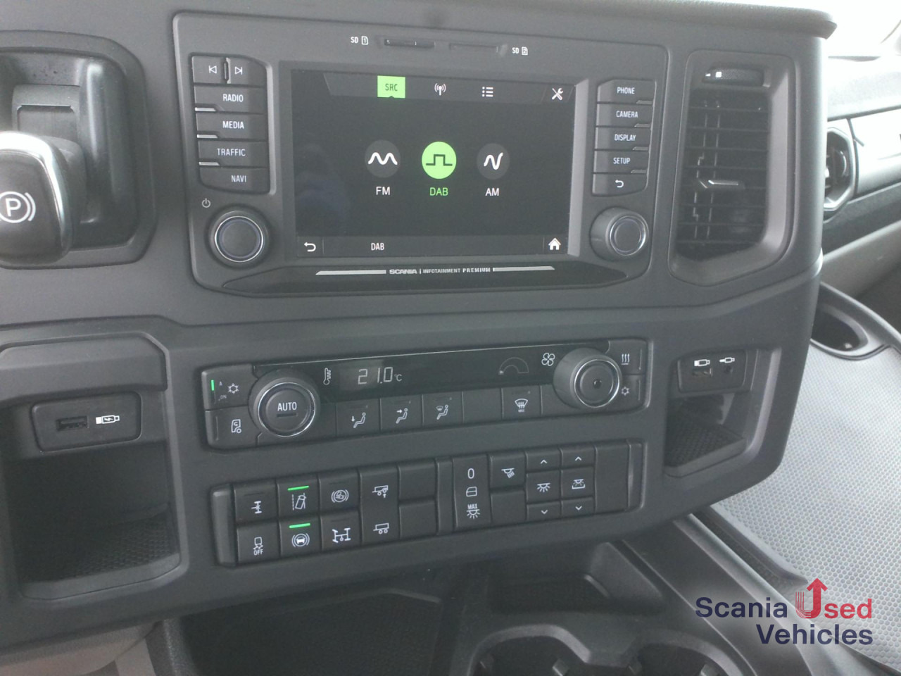 SCANIA R 460 A4x2NA - Влекач: снимка 3 SCANIA R 460 A4x2NA - Влекач: снимка 3