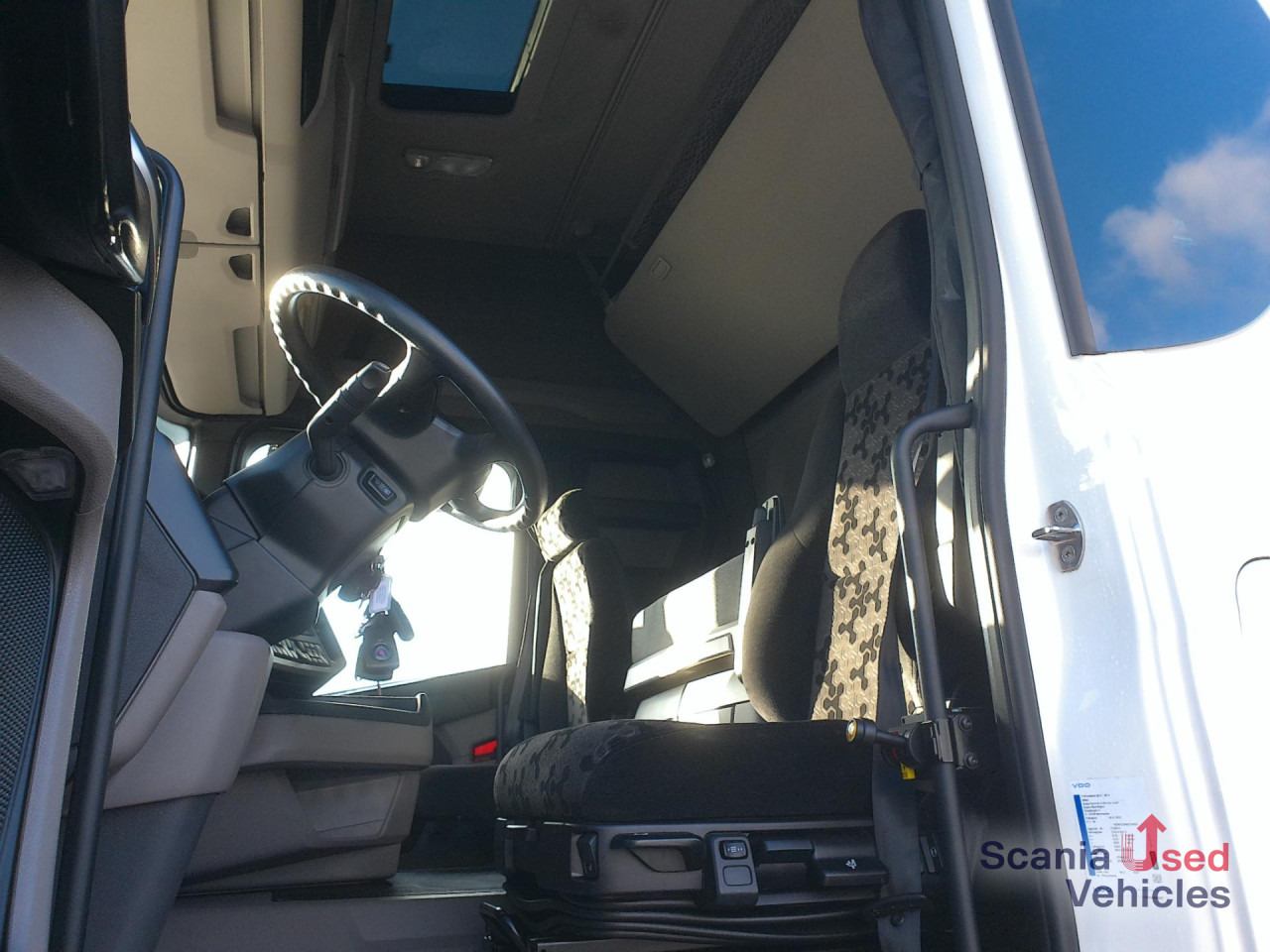 Влекач SCANIA R 460 A4x2NA: снимка 13 Влекач SCANIA R 460 A4x2NA: снимка 13