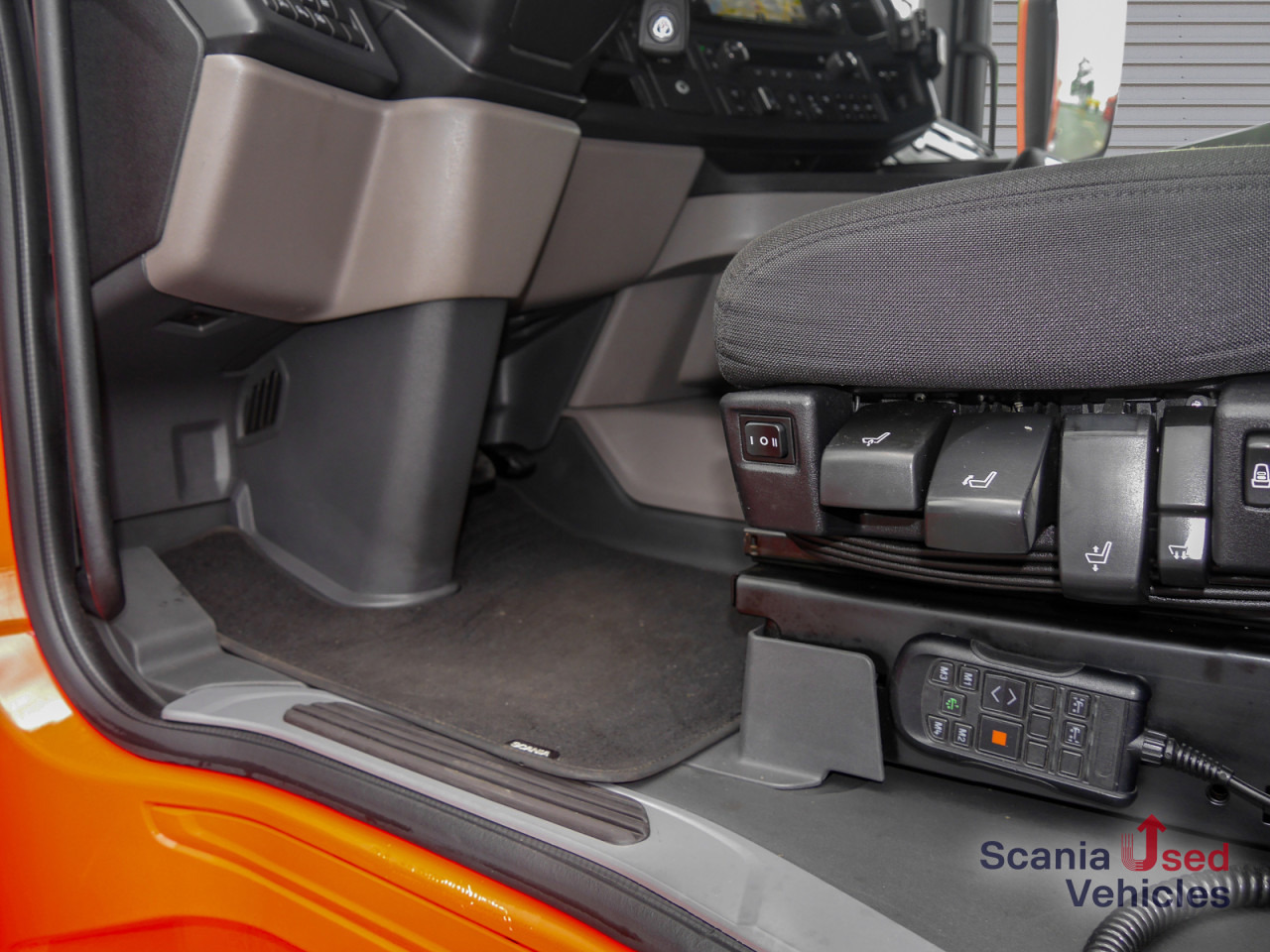 SCANIA R 410 B6x2*4LB Jumbo, Lenkachse, Standklima - Контейнеровоз/ Сменна каросерия камион: снимка 4 SCANIA R 410 B6x2*4LB Jumbo, Lenkachse, Standklima - Контейнеровоз/ Сменна каросерия камион: снимка 4