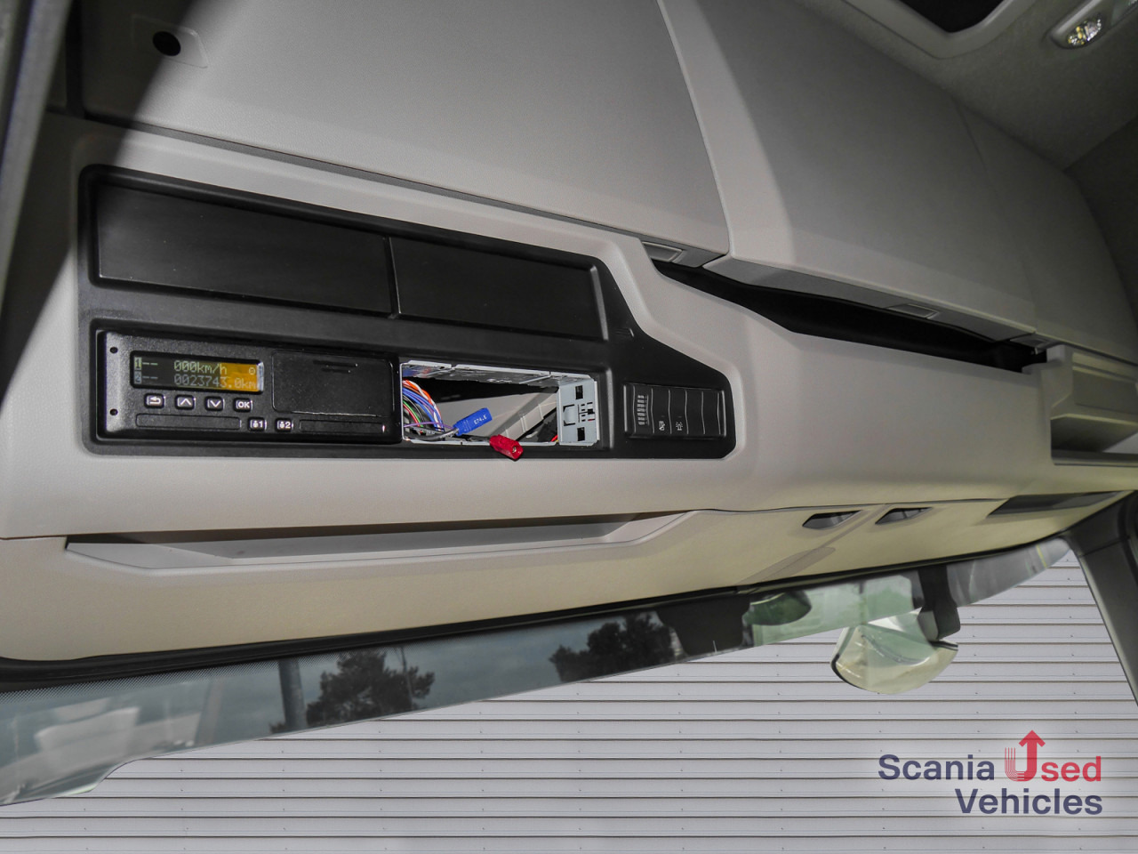 SCANIA R 460 B6x2*4NA - SUPER - PALFINGER PH T 20 - Мултилифт с кука камион: снимка 4 SCANIA R 460 B6x2*4NA - SUPER - PALFINGER PH T 20 - Мултилифт с кука камион: снимка 4