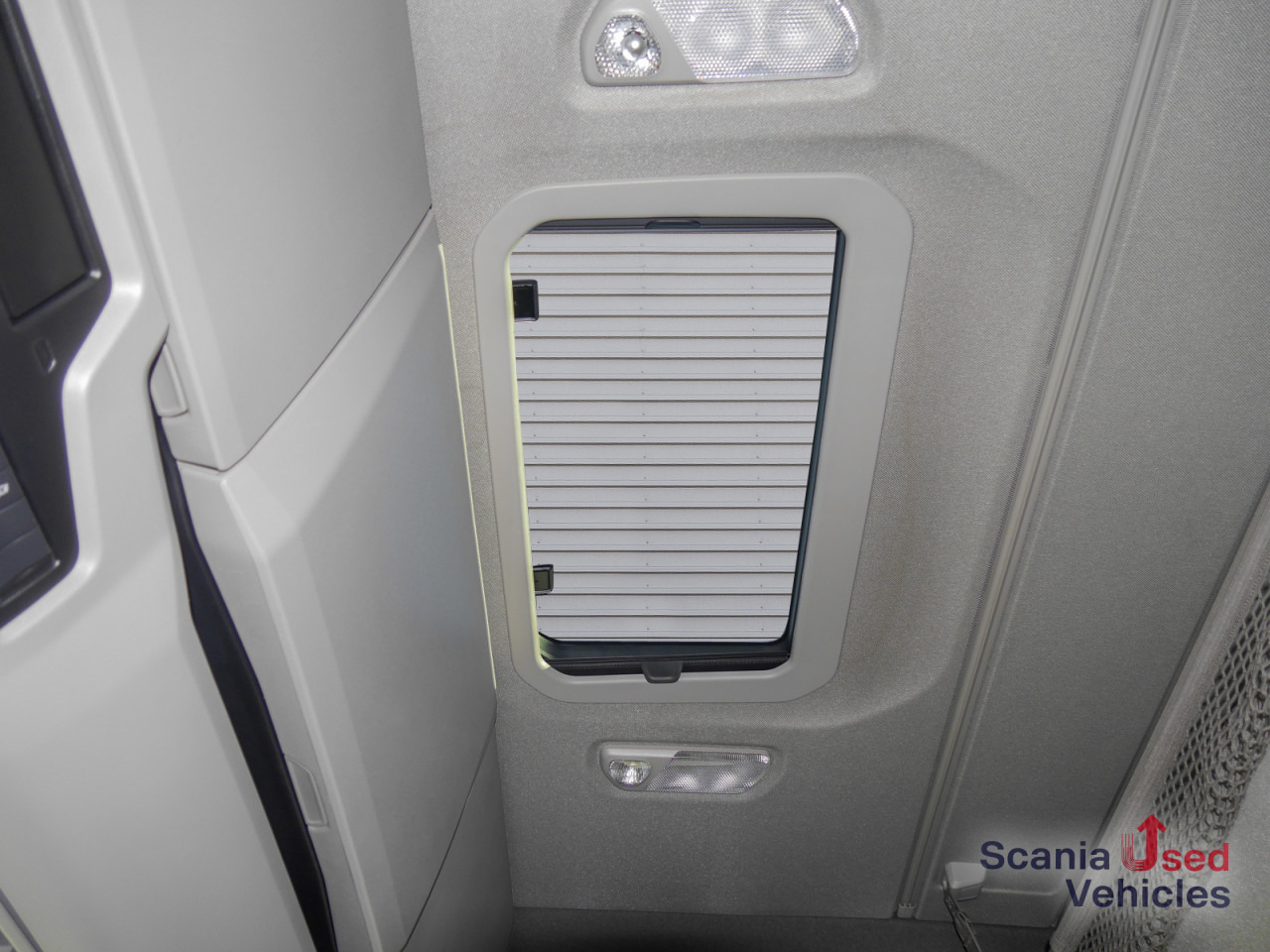 SCANIA R 460 A4x2NA - SUPER - - Влекач: снимка 2 SCANIA R 460 A4x2NA - SUPER - - Влекач: снимка 2