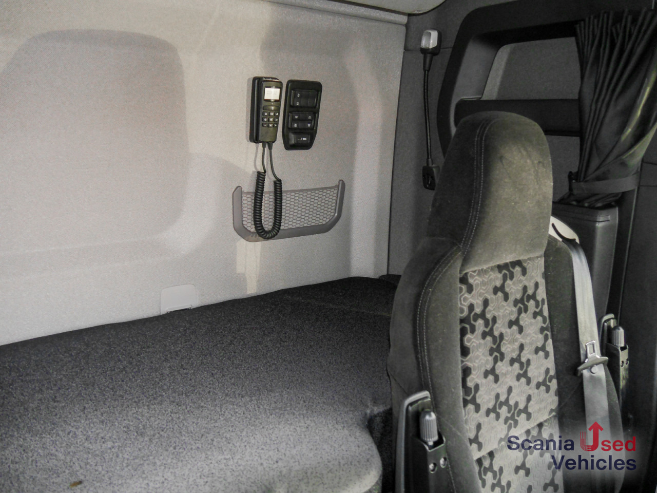 SCANIA R 460 A4x2NA - SUPER / Hydraulik - - Влекач: снимка 2 SCANIA R 460 A4x2NA - SUPER / Hydraulik - - Влекач: снимка 2