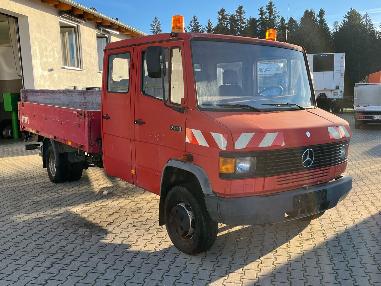 Mercedes-Benz 714D Doka Pritsche - Бордови бус, Бус с двойна кабина: снимка 2 Mercedes-Benz 714D Doka Pritsche - Бордови бус, Бус с двойна кабина: снимка 2