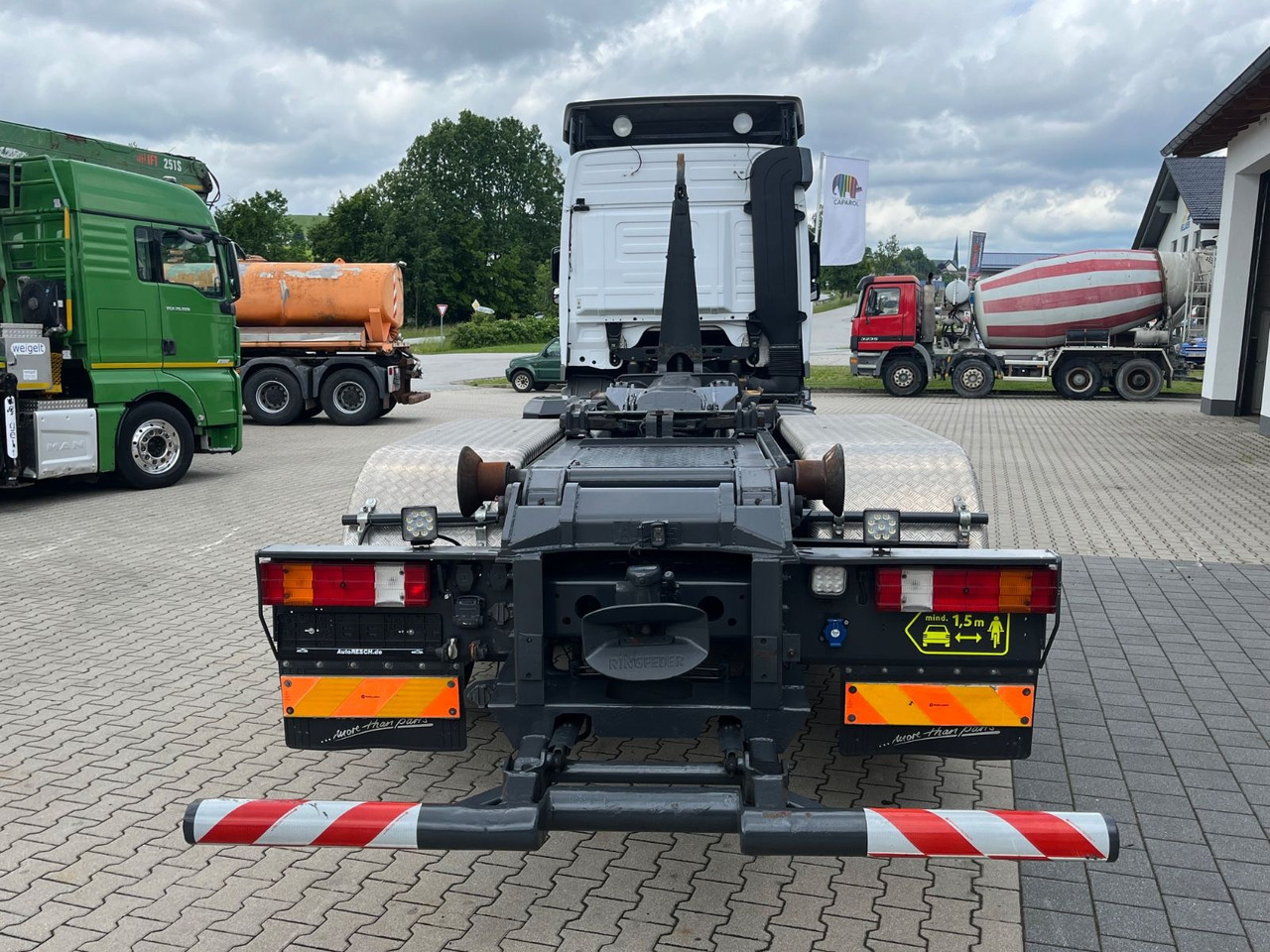 Mercedes-Benz Actros 2544 MP3 Abrollkipper original 84.000KM - Мултилифт с кука камион: снимка 5 Mercedes-Benz Actros 2544 MP3 Abrollkipper original 84.000KM - Мултилифт с кука камион: снимка 5