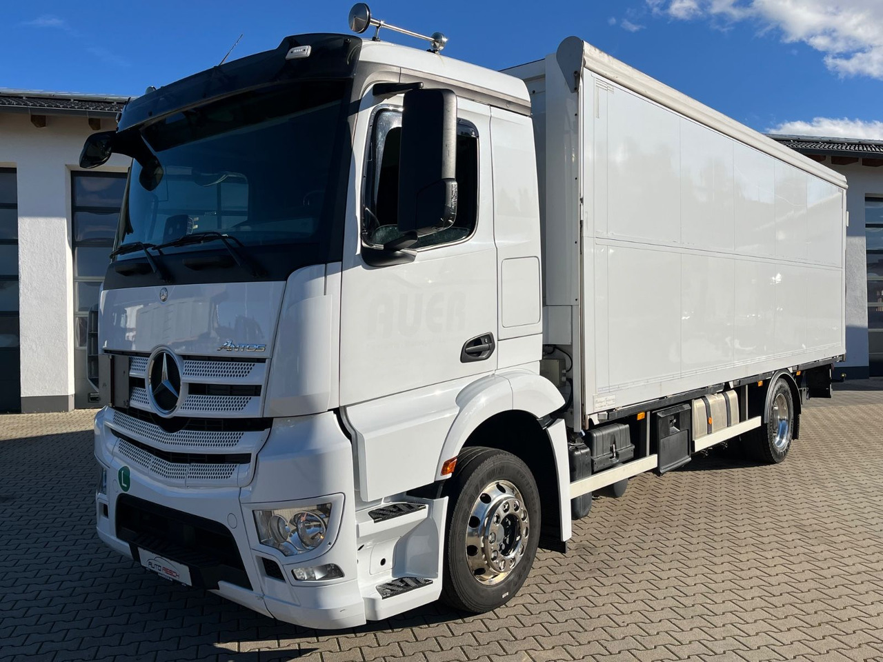 Mercedes-Benz Antos 1836 Klappwand Getränkekoffer beheizt - За напитки камион: снимка 1 Mercedes-Benz Antos 1836 Klappwand Getränkekoffer beheizt - За напитки камион: снимка 1