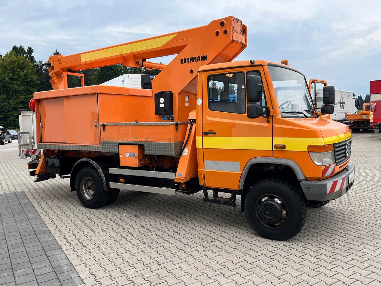 Mercedes-Benz Vario 814 DA 4x4 Ruthmann T 170 - Автовишка: снимка 5 Mercedes-Benz Vario 814 DA 4x4 Ruthmann T 170 - Автовишка: снимка 5