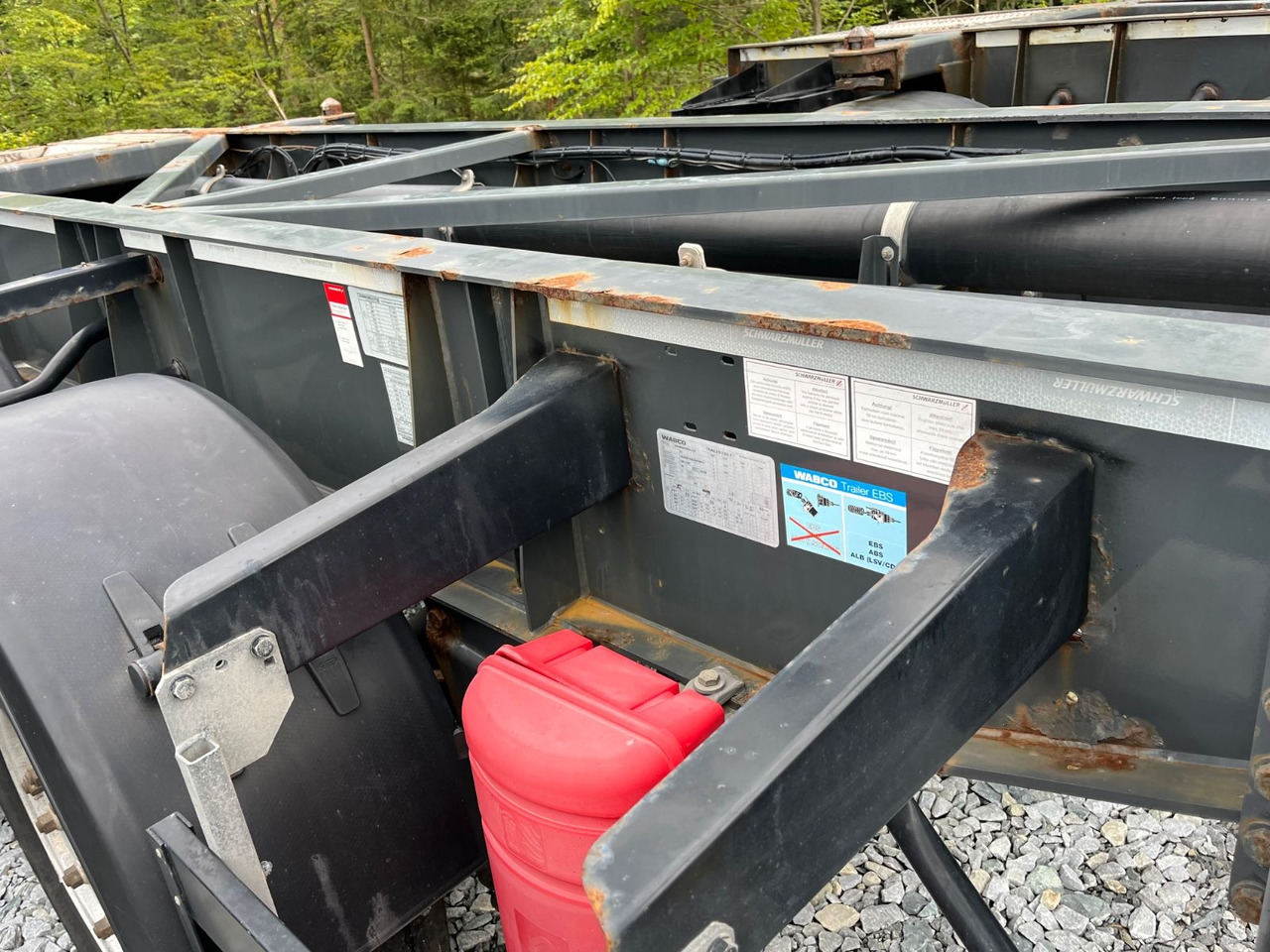 Schwarzmüller S1 R-Serie Tank Chassis ADR SAF Alufelgen - Контейнеровоз/ Сменна каросерия полуремарке: снимка 4 Schwarzmüller S1 R-Serie Tank Chassis ADR SAF Alufelgen - Контейнеровоз/ Сменна каросерия полуремарке: снимка 4