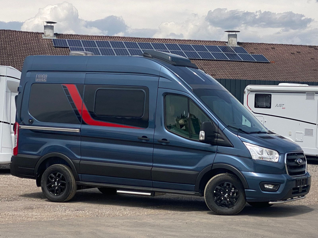 Bürstner Lineo C 550 - Кемпер ван: снимка 2 Bürstner Lineo C 550 - Кемпер ван: снимка 2