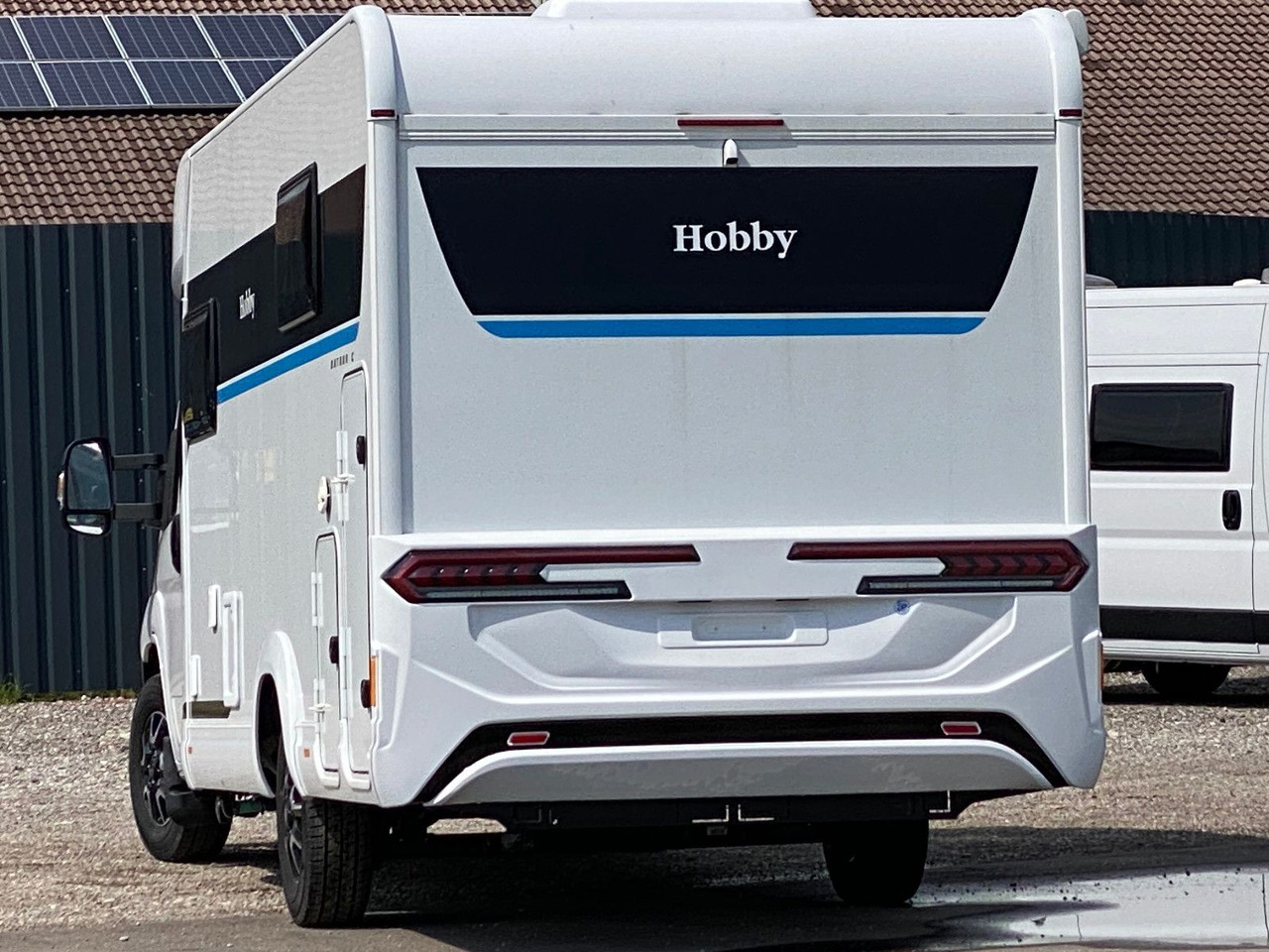 Hobby OnTour C 700 GQ MJ25/MARKISE/RFK/SAFETY-PAKET - Полуинтегриран кемпер: снимка 4 Hobby OnTour C 700 GQ MJ25/MARKISE/RFK/SAFETY-PAKET - Полуинтегриран кемпер: снимка 4