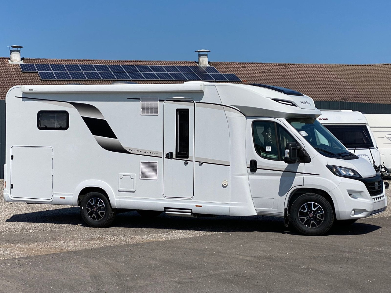 Hobby Optima De Luxe T70 GE - Полуинтегриран кемпер: снимка 1 Hobby Optima De Luxe T70 GE - Полуинтегриран кемпер: снимка 1