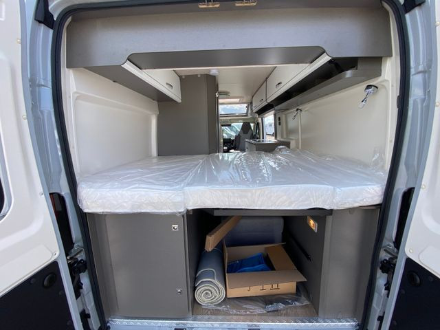 Hobby Vantana De Luxe K60 FT *Markise*Navi*RFK*KLIMA - Кемпер ван: снимка 5 Hobby Vantana De Luxe K60 FT *Markise*Navi*RFK*KLIMA - Кемпер ван: снимка 5