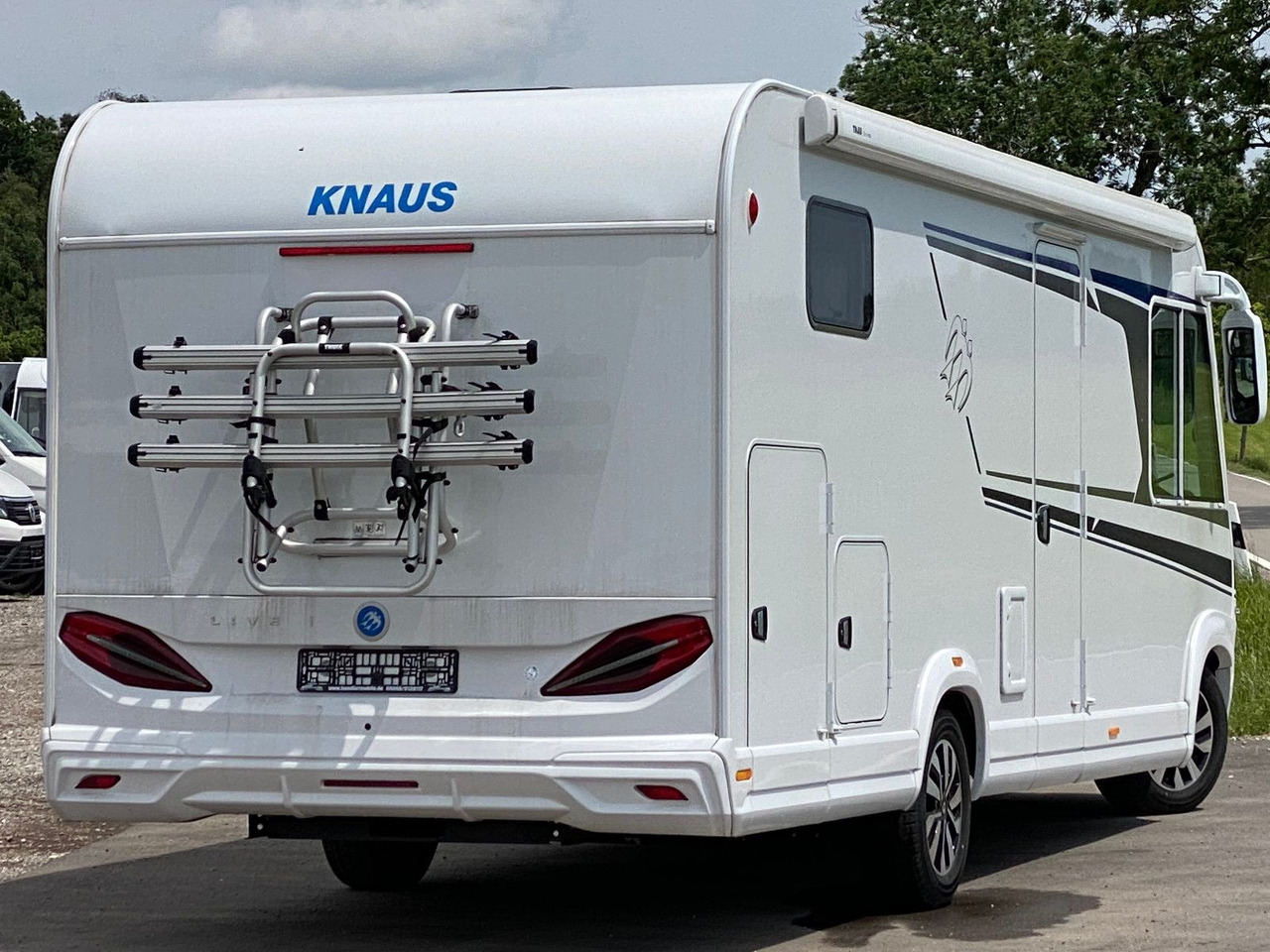 Knaus Live I 700 MEG,Automatik, Längsbetten - Интегриран кемпер: снимка 3 Knaus Live I 700 MEG,Automatik, Längsbetten - Интегриран кемпер: снимка 3