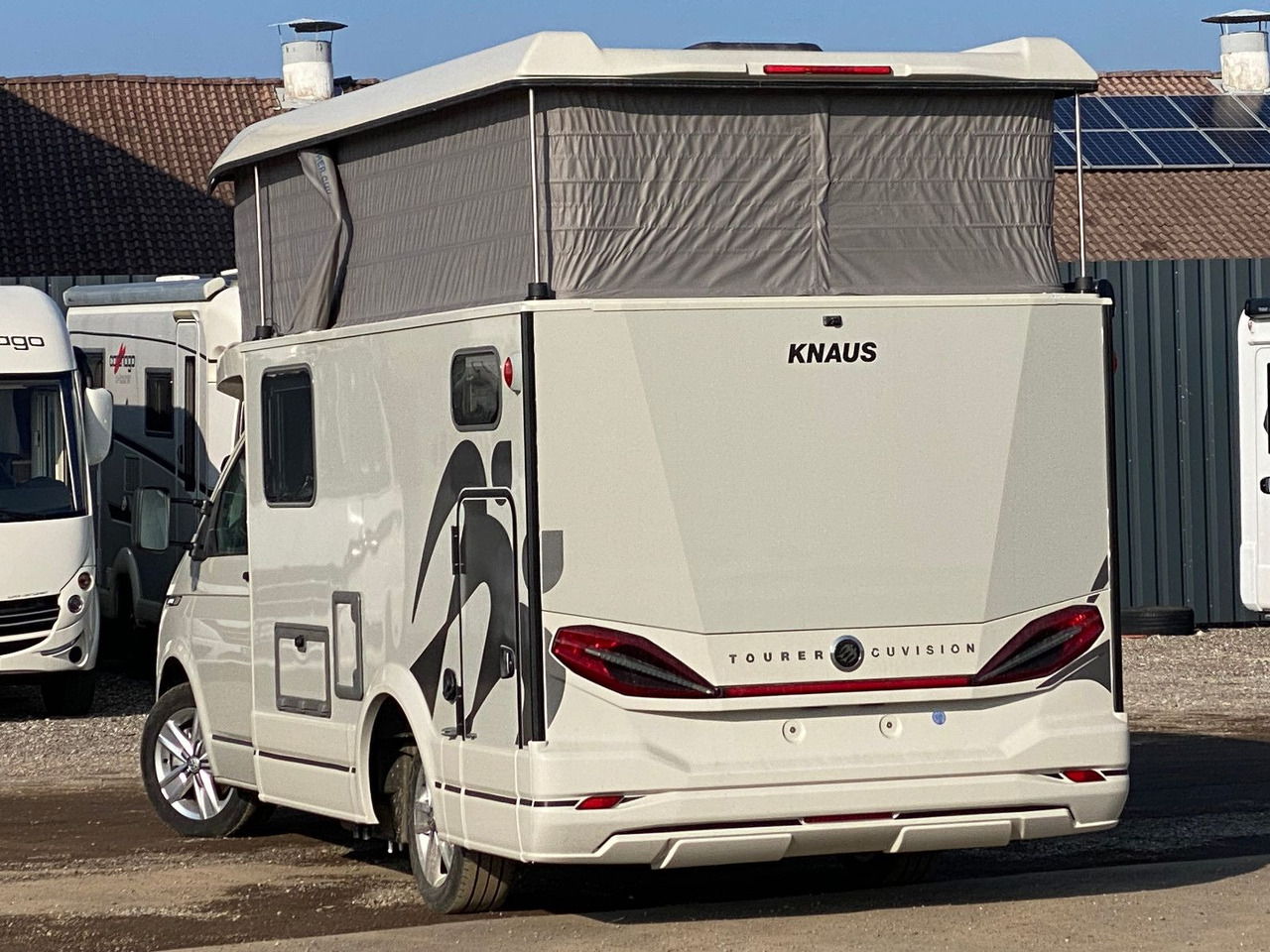 Knaus Tourer CUV 500 MQ CUVISION ohne Slide Bett - Полуинтегриран кемпер: снимка 5 Knaus Tourer CUV 500 MQ CUVISION ohne Slide Bett - Полуинтегриран кемпер: снимка 5