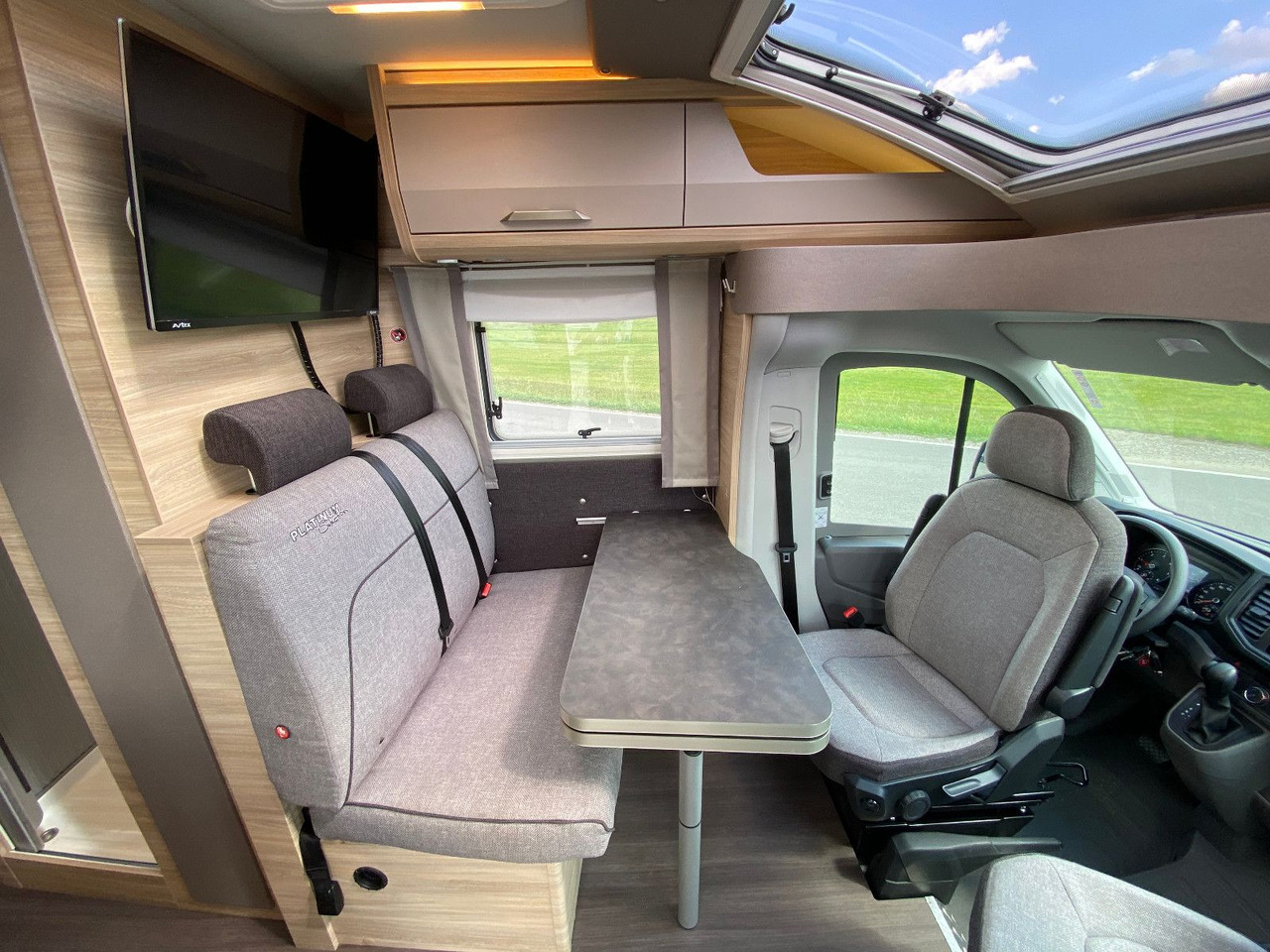Полуинтегриран кемпер Knaus Van TI PLUS Platinium Selection 650 MEG,Automat: снимка 11