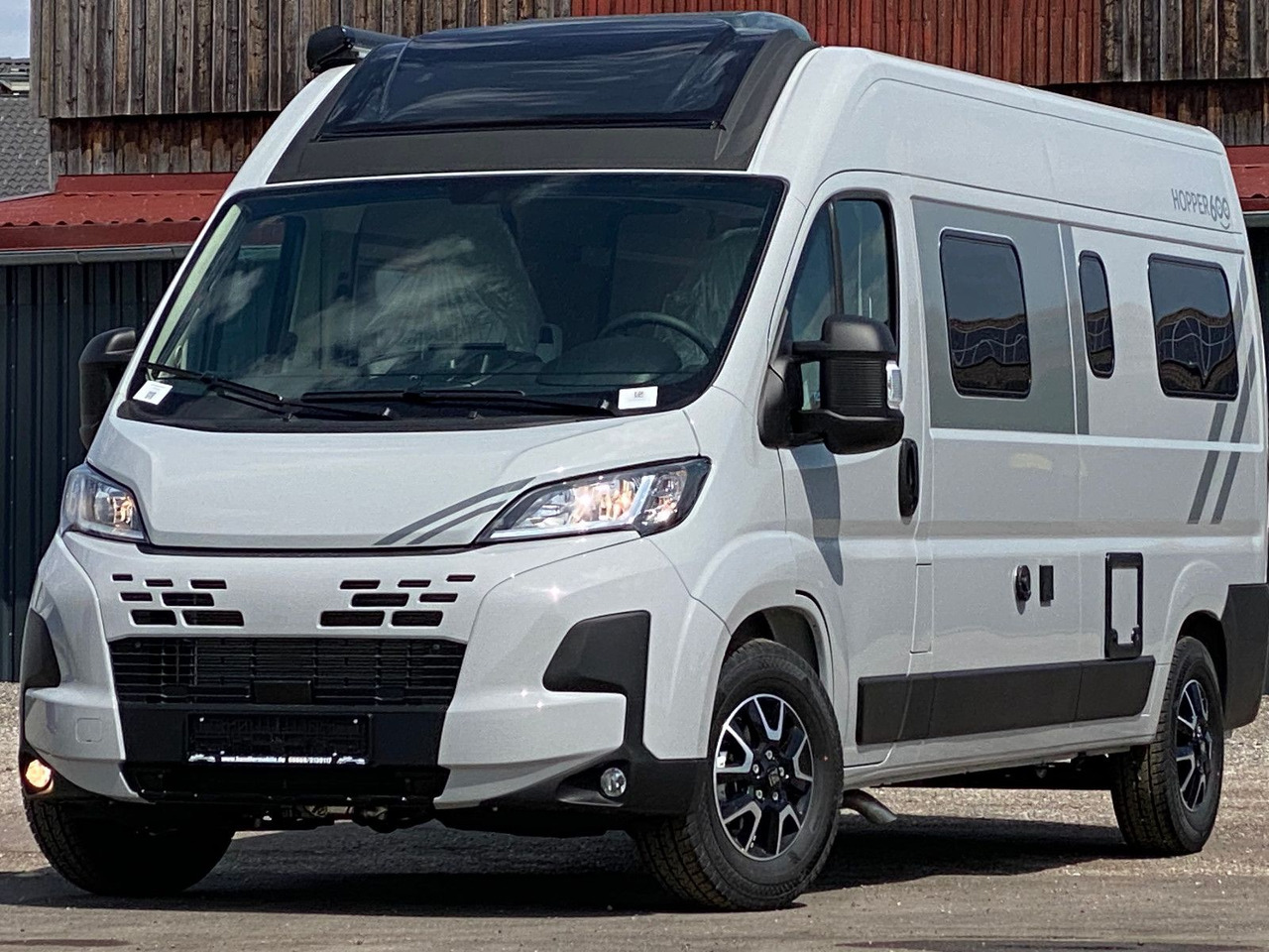 LMC INNOVAN 600 ,Dieselheizung,Modell 25 Skyroof - Кемпер ван: снимка 1 LMC INNOVAN 600 ,Dieselheizung,Modell 25 Skyroof - Кемпер ван: снимка 1