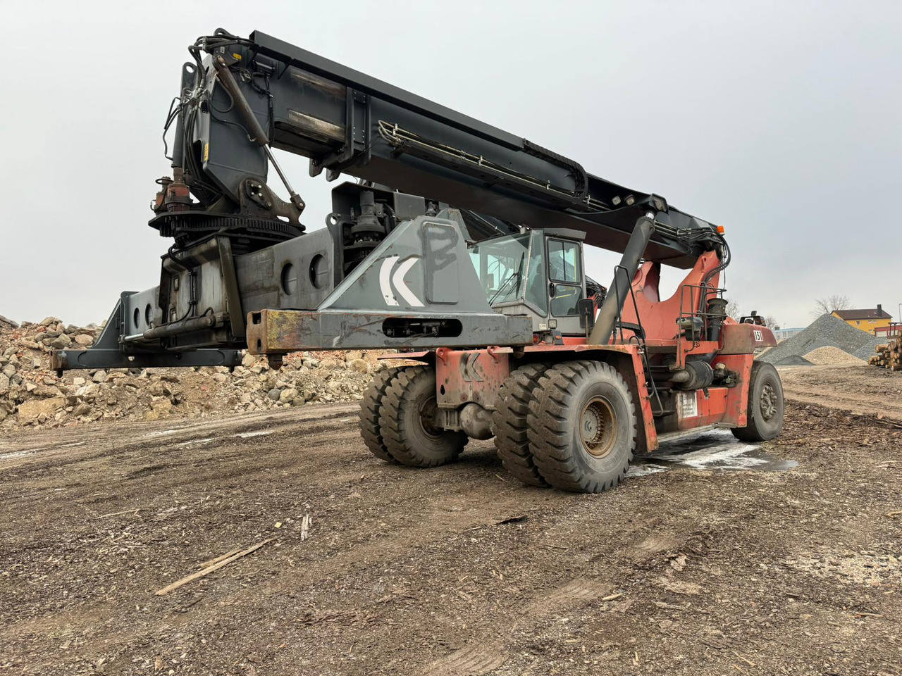 KALMAR DRF420-60S5 BJ: 2007 BStd: 32773h - Контейнерен товарач: снимка 5 KALMAR DRF420-60S5 BJ: 2007 BStd: 32773h - Контейнерен товарач: снимка 5
