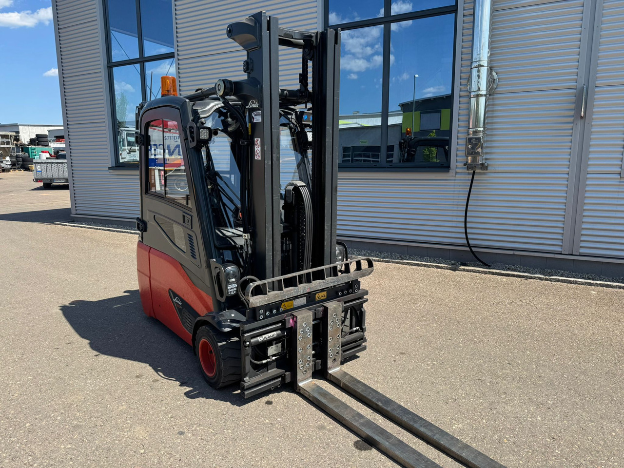 Linde E20L-02 Triplex Elektro Zinkenverstellgerät - Електрокар: снимка 2 Linde E20L-02 Triplex Elektro Zinkenverstellgerät - Електрокар: снимка 2