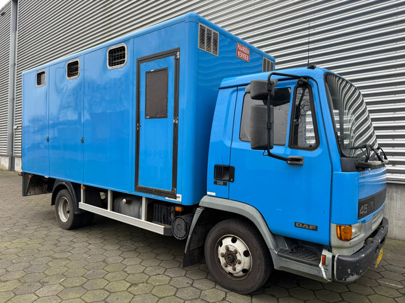 DAF LF45.130 / Horse Truck / 6 Cilinder / Manual Gearbox / Euro 2 / NL Trucks - За превоз на животни камион: снимка 2 DAF LF45.130 / Horse Truck / 6 Cilinder / Manual Gearbox / Euro 2 / NL Trucks - За превоз на животни камион: снимка 2