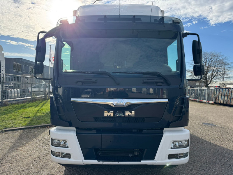 MAN TGM 12.220 / Carrier / Euro 6 / Tail Lift / TUV: 9-2026 / Belgium Truck - Рефрижератор камион: снимка 5 MAN TGM 12.220 / Carrier / Euro 6 / Tail Lift / TUV: 9-2026 / Belgium Truck - Рефрижератор камион: снимка 5
