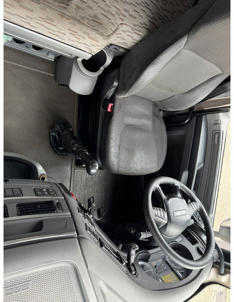 Влекач DAF XF 460 / Manual / Retarder / Mega / Roof Klima / TUV:1-2026 / NL Truck: снимка 12