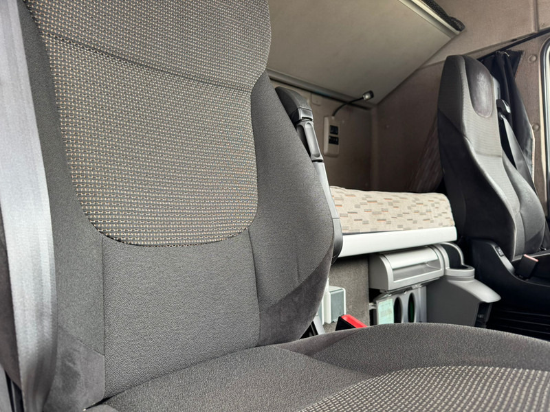 Влекач DAF XF 460 / Manual / Retarder / Mega / Roof Klima / TUV:1-2026 / NL Truck: снимка 8