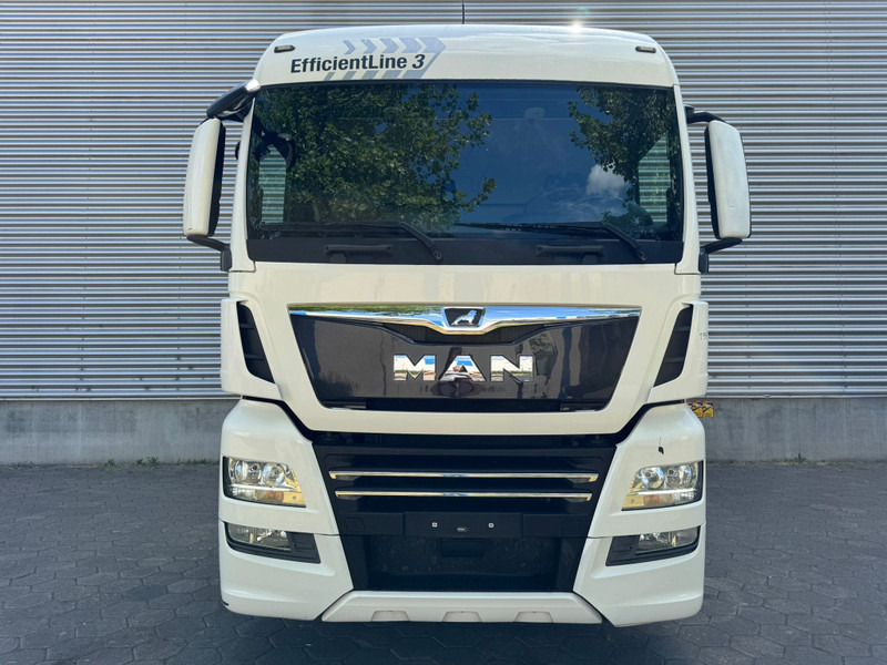 MAN TGX 18.500 XLX / Intarder / Roof Klima / 2 Tanks - Влекач: снимка 4 MAN TGX 18.500 XLX / Intarder / Roof Klima / 2 Tanks - Влекач: снимка 4