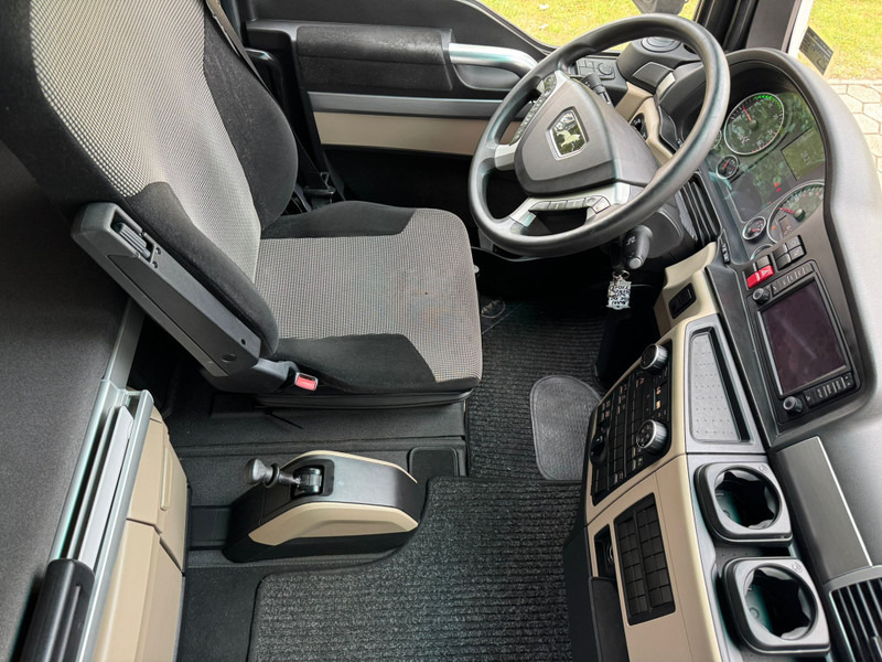 Влекач MAN TGX 18.500 XXL / Intarder / Roof Klima / 2 Tanks: снимка 8