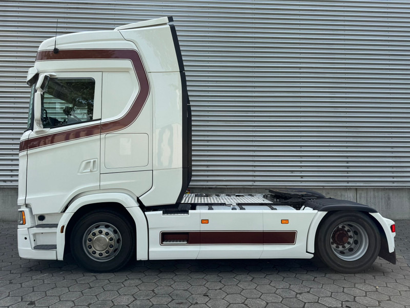 Scania S450 / Retarder / Full Air / Night Klima / 2 Tanks / TUV: 3-2026 / Belgium Truck - Влекач: снимка 5 Scania S450 / Retarder / Full Air / Night Klima / 2 Tanks / TUV: 3-2026 / Belgium Truck - Влекач: снимка 5