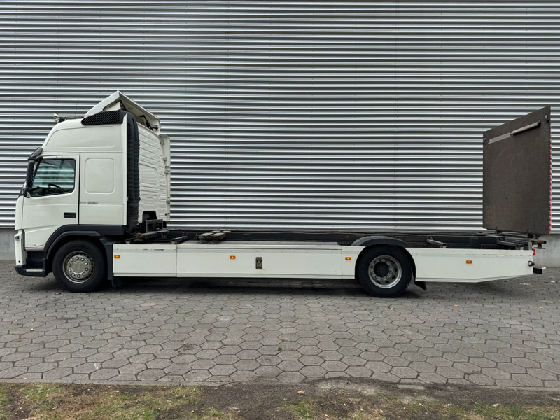 Volvo FM 330 XL EEV / I-Shift / VEB+ / 334.000..KM!! / Tail Lift / NL Truck - Контейнеровоз/ Сменна каросерия камион: снимка 5 Volvo FM 330 XL EEV / I-Shift / VEB+ / 334.000..KM!! / Tail Lift / NL Truck - Контейнеровоз/ Сменна каросерия камион: снимка 5