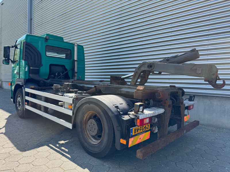 Volvo FM400 / I-Shift / Hook / Euro 5 / VEB+ / TUV: 6-2025 / NL Truck - Мултилифт с кука камион: снимка 3 Volvo FM400 / I-Shift / Hook / Euro 5 / VEB+ / TUV: 6-2025 / NL Truck - Мултилифт с кука камион: снимка 3