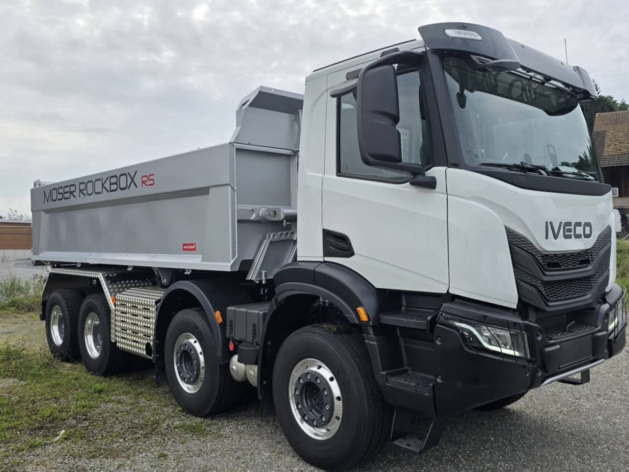 IVECO IVECO AD360X50Z HR OFF (XWay) Moser 2seiten Kipper - Самосвал камион: снимка 2 IVECO IVECO AD360X50Z HR OFF (XWay) Moser 2seiten Kipper - Самосвал камион: снимка 2
