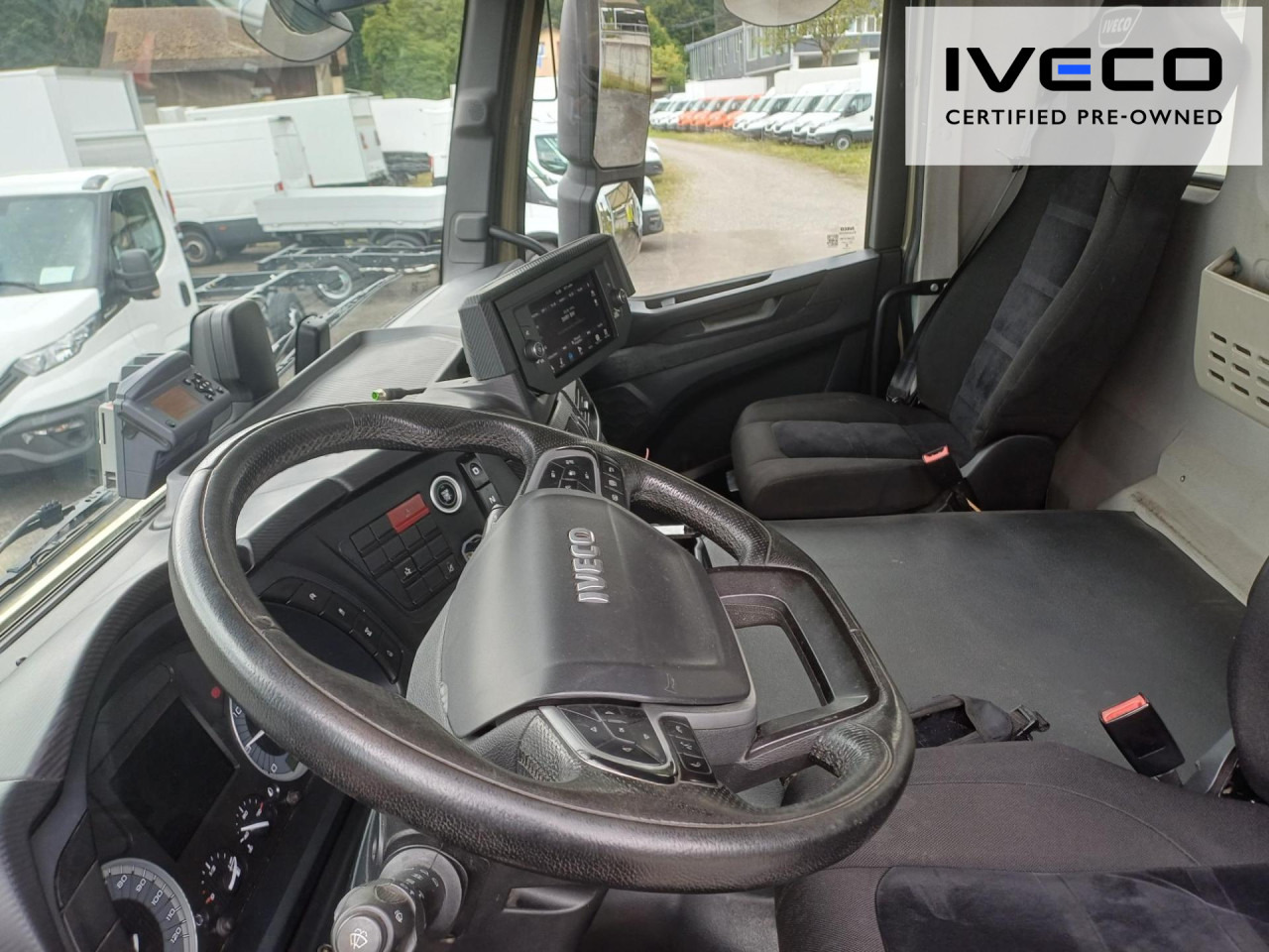 IVECO Stralis AD190S42/P Euro6 Intarder Klima AHK - Самосвал камион: снимка 4 IVECO Stralis AD190S42/P Euro6 Intarder Klima AHK - Самосвал камион: снимка 4