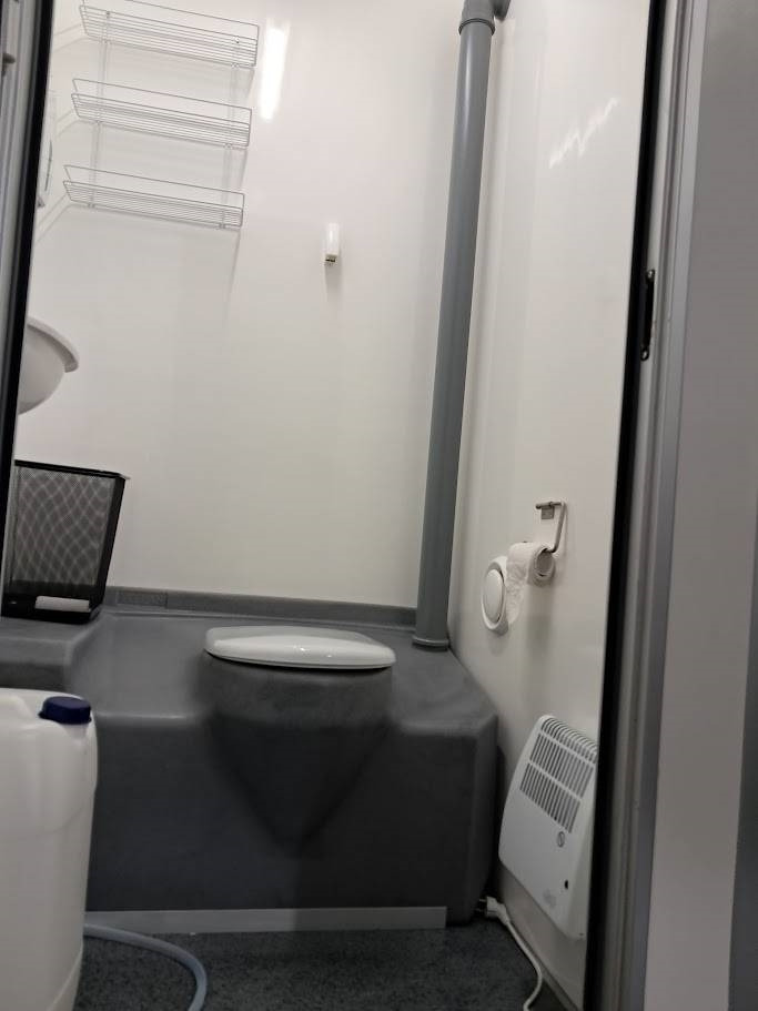 Alro Metal Taukotilavaunu 6 hlö - Морски контейнер: снимка 5 Alro Metal Taukotilavaunu 6 hlö - Морски контейнер: снимка 5