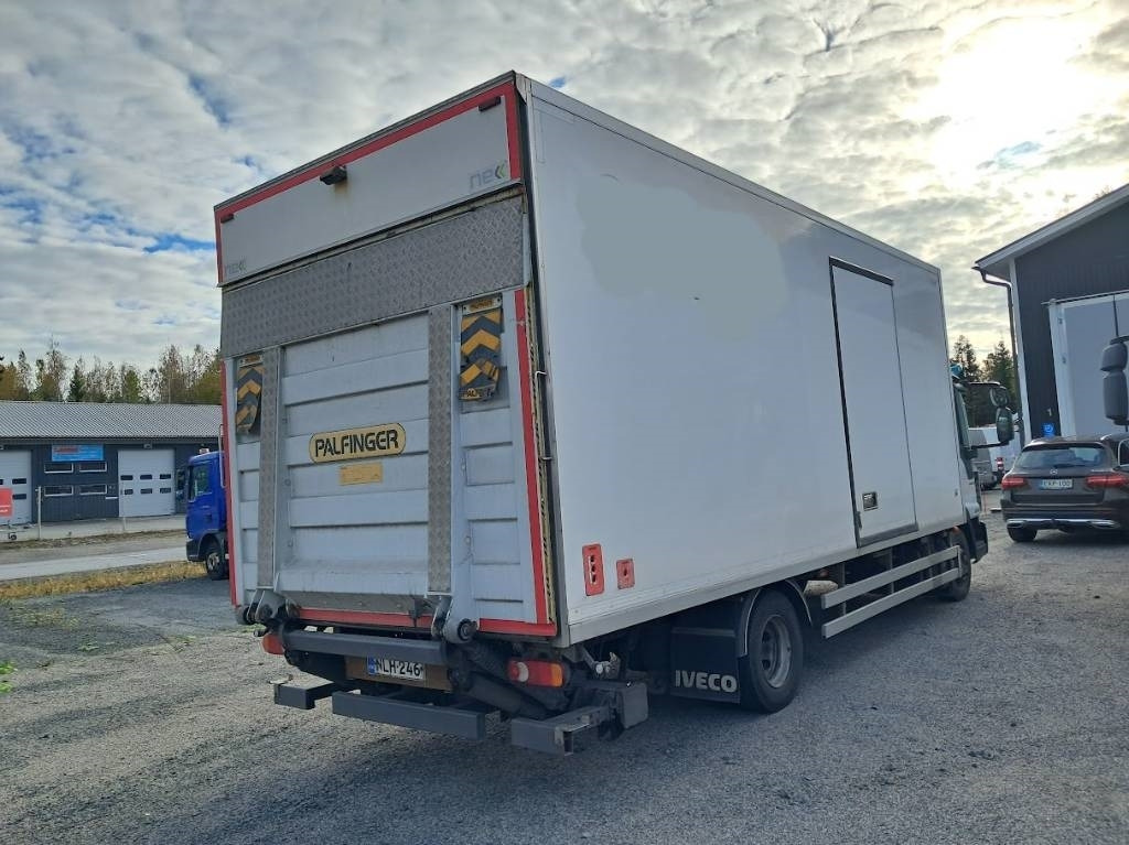Iveco Eurocargo 100 E21 - Камион фургон: снимка 4 Iveco Eurocargo 100 E21 - Камион фургон: снимка 4