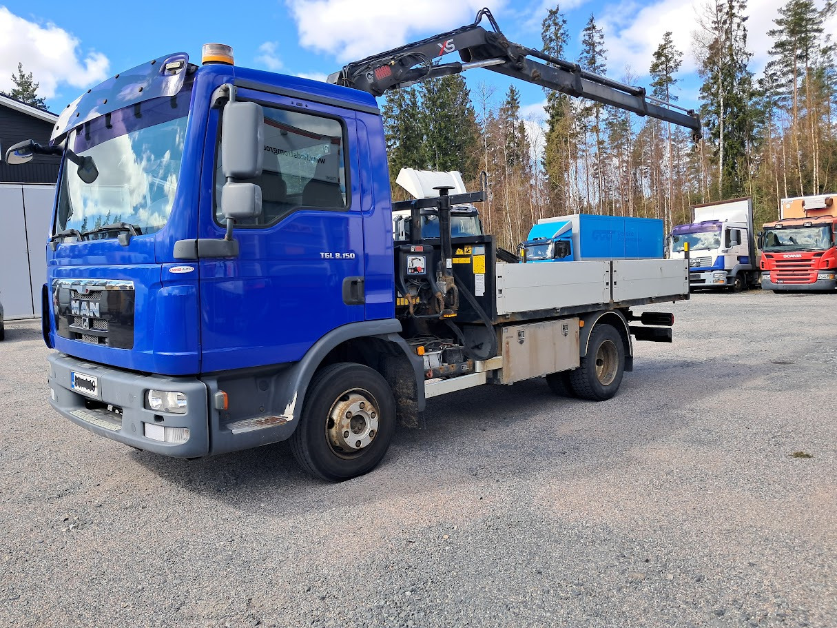 Man TGL 8.150 - Камион с кран: снимка 2 Man TGL 8.150 - Камион с кран: снимка 2