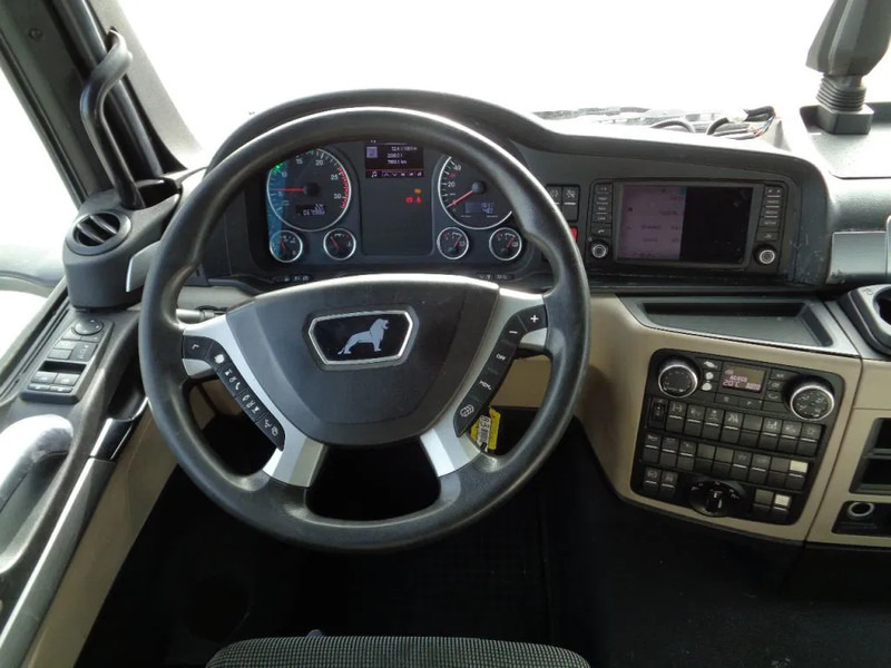 Interior photo 1: Влекач MAN TGS 18.460 4x2, Euro 6, TUV, NL Truck, TOP!