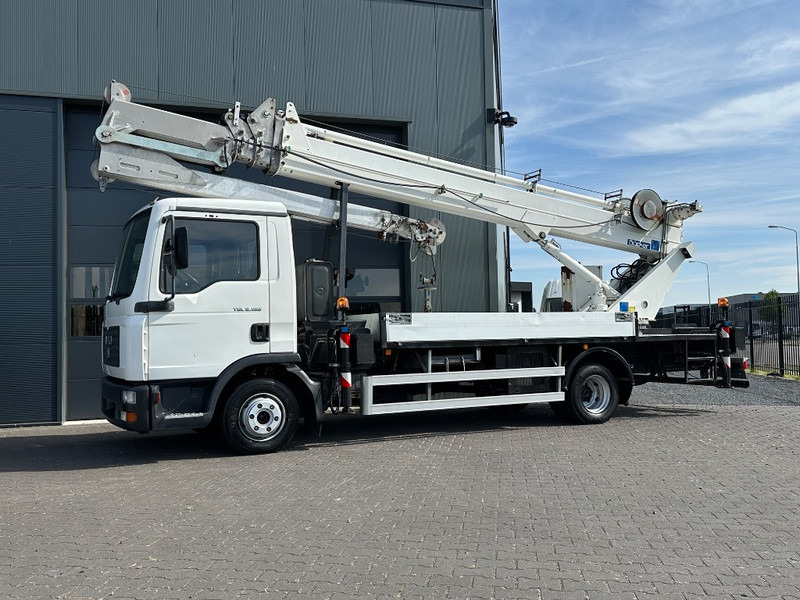 Böcker AK 32/1500 SPS Truck Crane,28.694 km!,3.926 hours! - Кран за всякакви терени: снимка 1 Böcker AK 32/1500 SPS Truck Crane,28.694 km!,3.926 hours! - Кран за всякакви терени: снимка 1