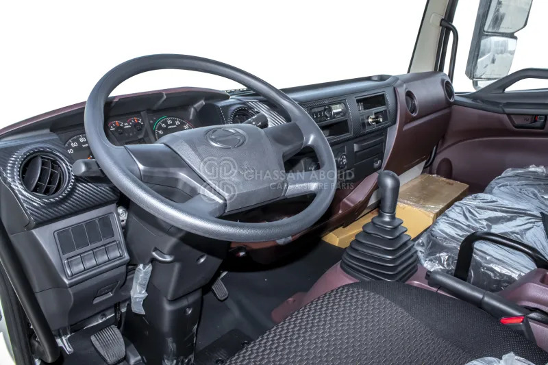Hino 500 FD 4x2 Chassis - Шаси кабина: снимка 5 Hino 500 FD 4x2 Chassis - Шаси кабина: снимка 5