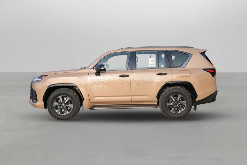 Lexus LX600 - Джип: снимка 4 Lexus LX600 - Джип: снимка 4