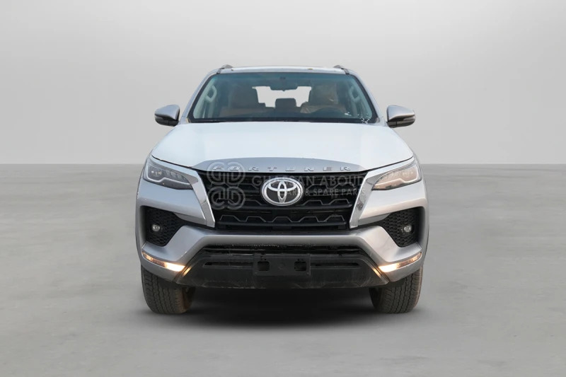 Toyota Fortuner 4x4 - Джип: снимка 2 Toyota Fortuner 4x4 - Джип: снимка 2